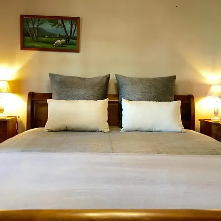 別荘 2-bedroom House With Private Garden And Pool *